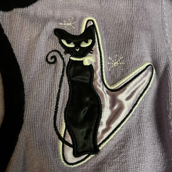 Lilac Voodoo Vixen cardigan with retro black cat - Picture 4 of 6